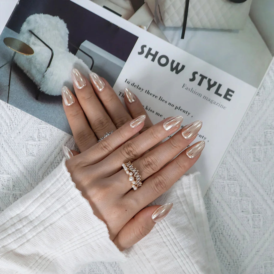 Pearlescent Creamy Gold