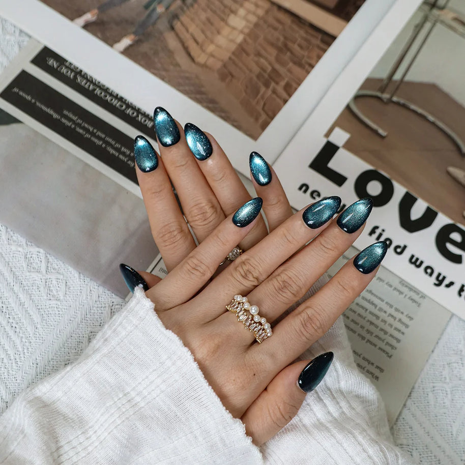 Sapphire Cat Eye
