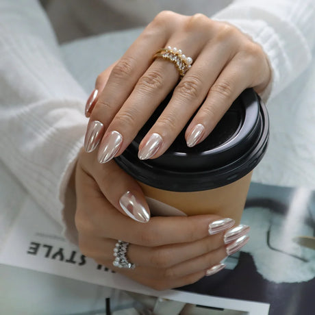 Pearlescent Creamy Gold