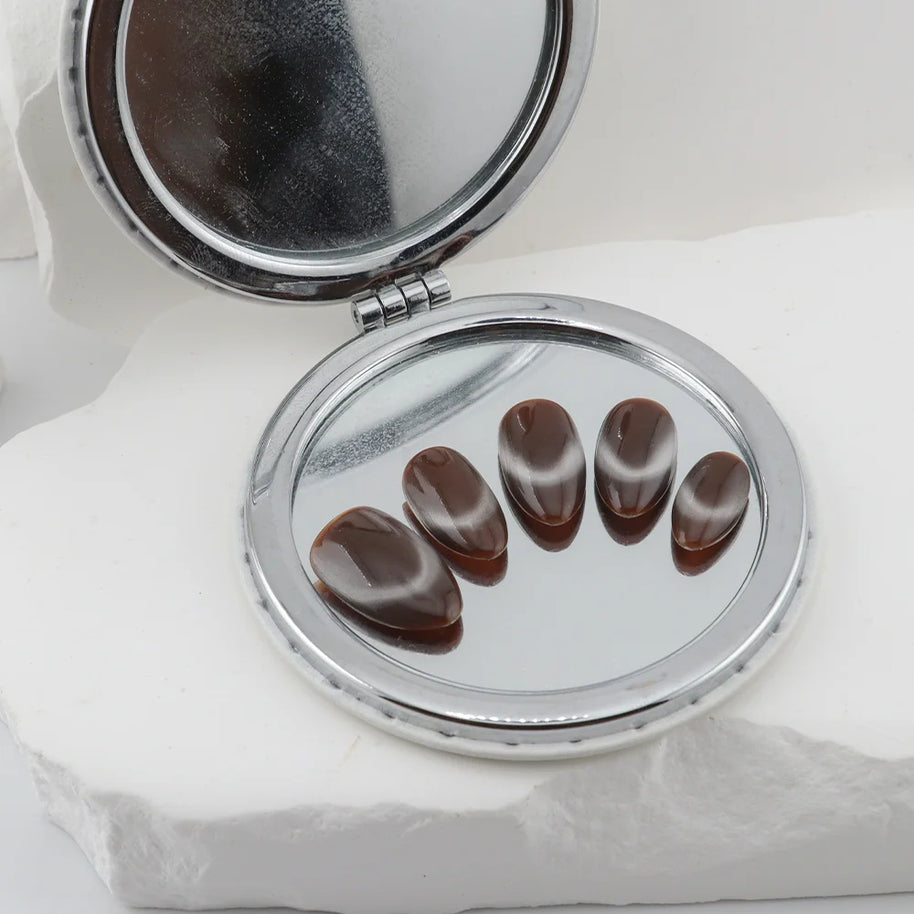 Cocoa Cat Eye